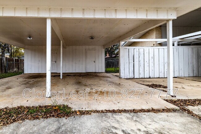 Building Photo - 317 Gaiety Ln