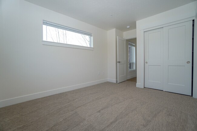 Building Photo - 4626 N Iota Ln