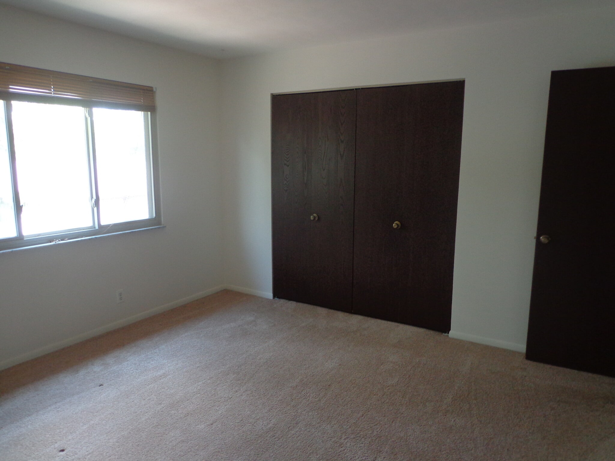 Building Photo - 6558 Kingsbridge Dr