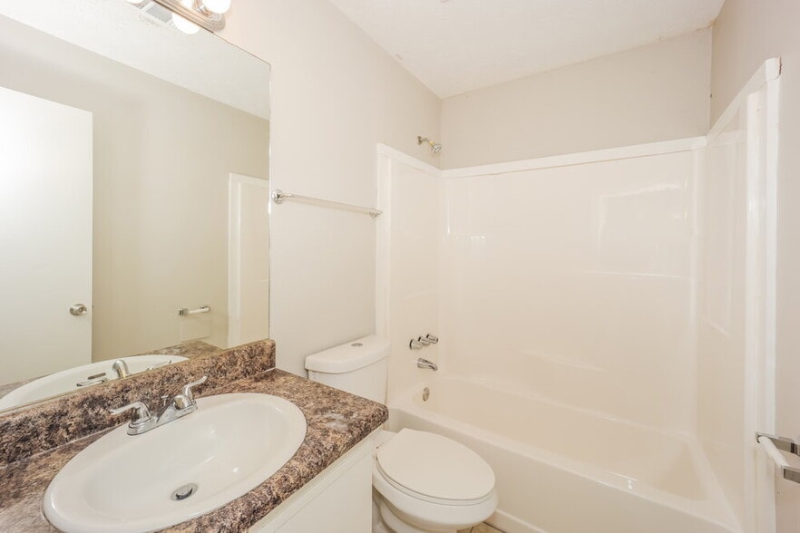 Building Photo - 10299 Wisteria Ln