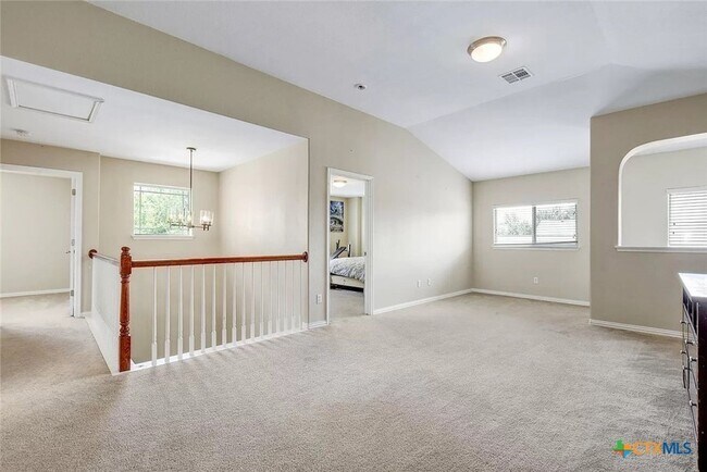 Building Photo - 245 Buckingham Dr