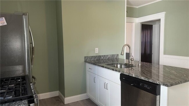 Building Photo - 54-54 Waltham St