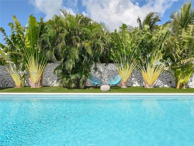 Building Photo - 641 86th St