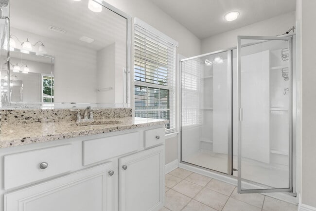 Building Photo - 163 Mosaic Oaks Cir