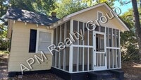 Building Photo - Updated two bedroom house