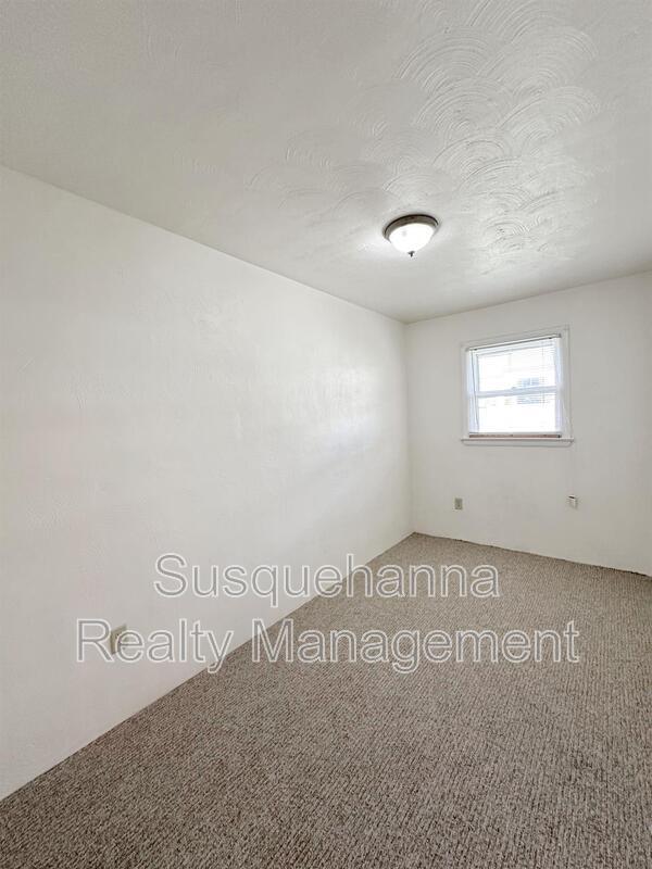 Building Photo - 2 Arwin Dr