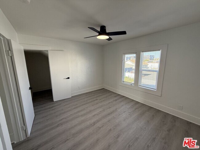 Building Photo - 1458 W 36th St
