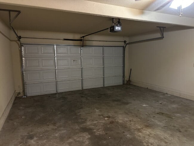 Building Photo - 321 Switchgrass Cove