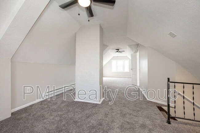 Building Photo - 2936 E 128th St