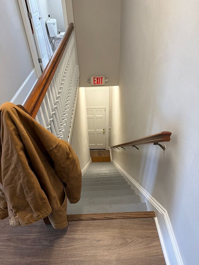 Building Photo - 1203 W Main St