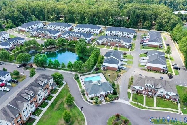 Building Photo - 7358 Pebble Lake Dr