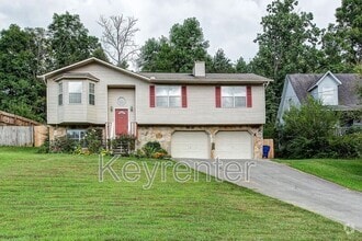 Building Photo - 5928 Rolling Ridge Dr