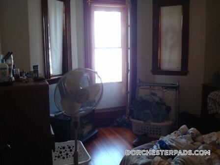 Building Photo - 18 Taft St