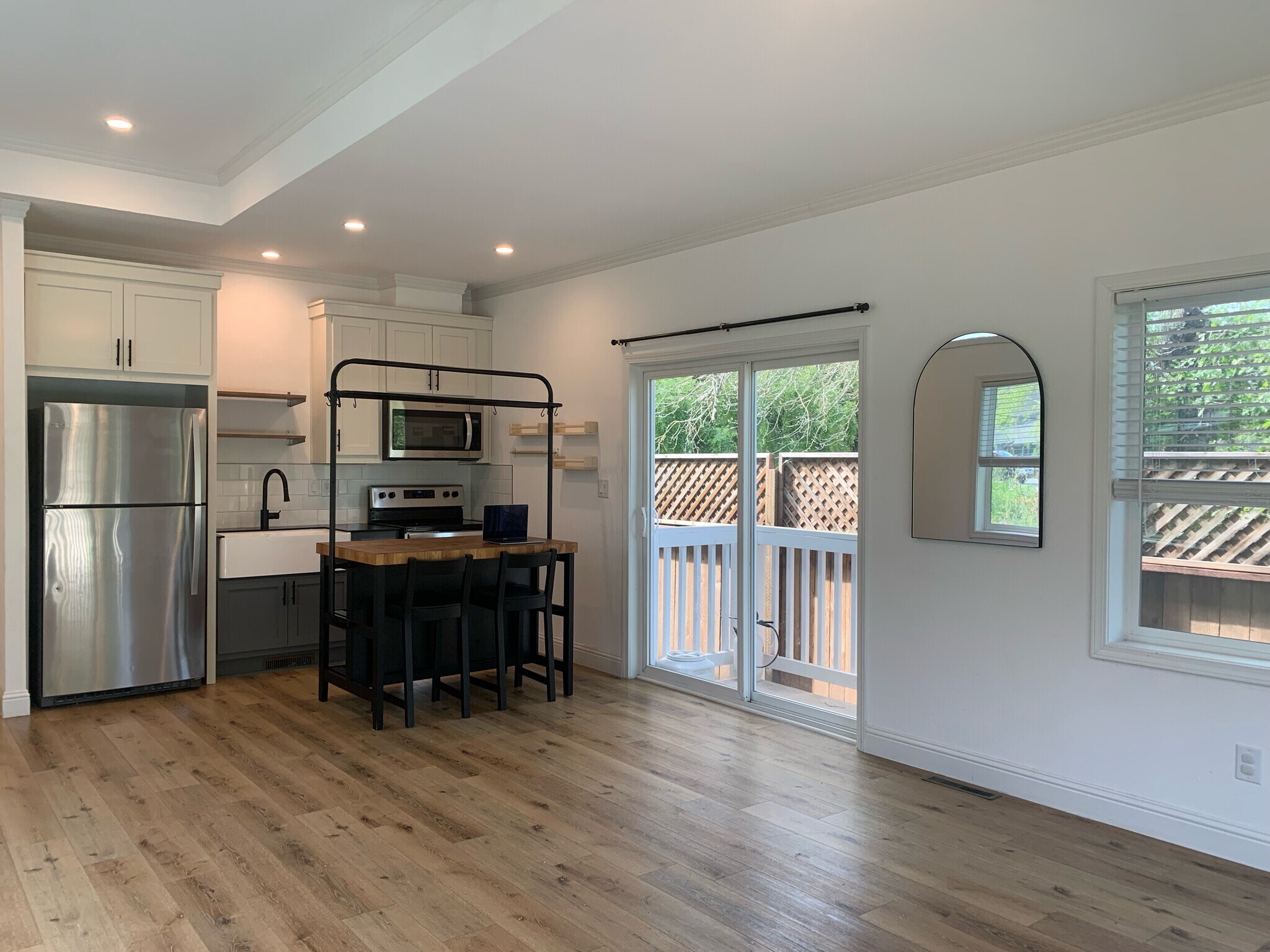 Building Photo - 412 Boas Dr