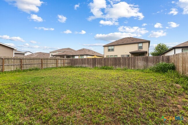 Building Photo - 2432 Ayers Dr