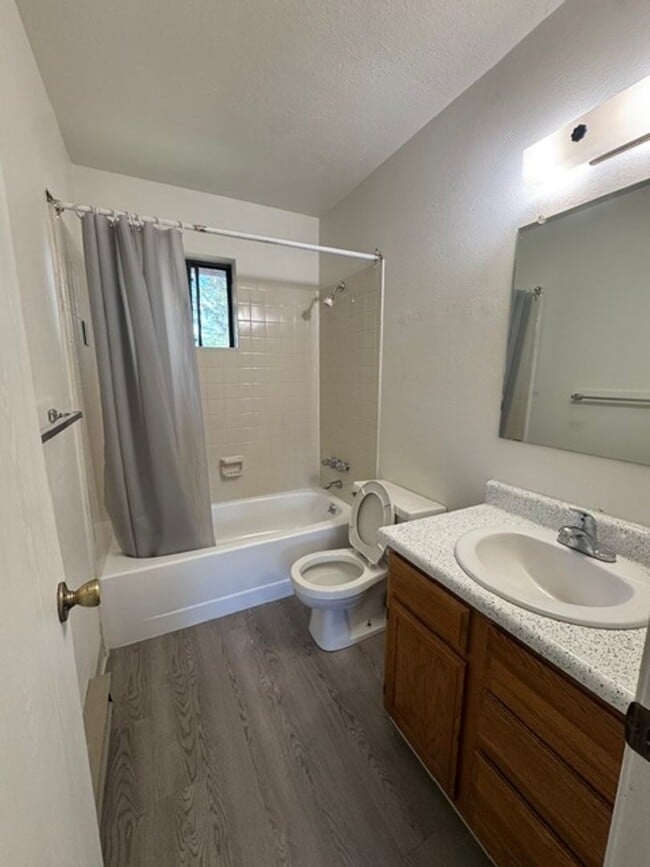 Building Photo - 5038 Rainbow Harbour Cir