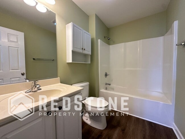 Building Photo - 2224 May Dr