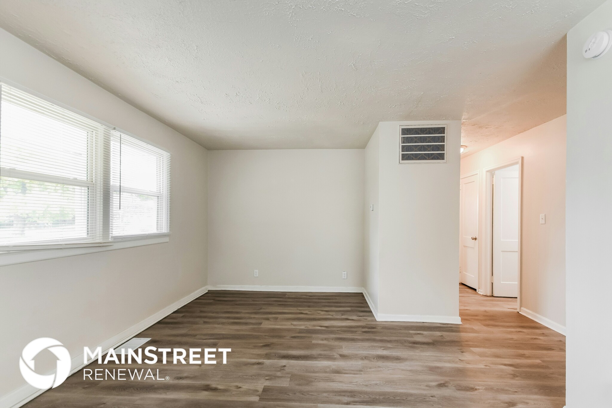 Building Photo - 8161 Schoen Dr