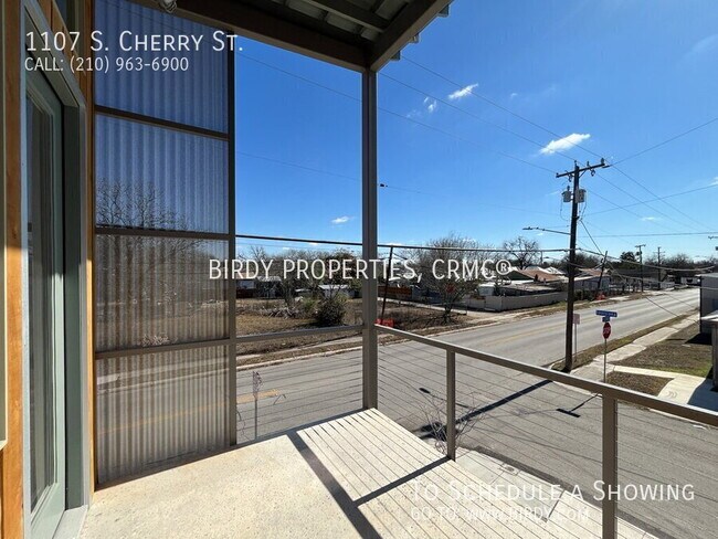 Building Photo - 1107 S Cherry St