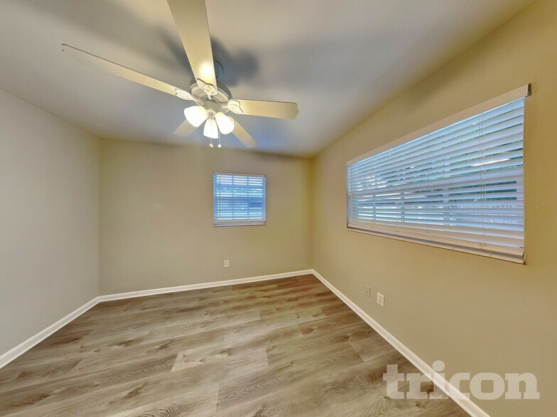 Building Photo - 616 Leisure Ave