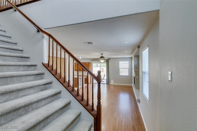 Building Photo - 9005 Semillon St