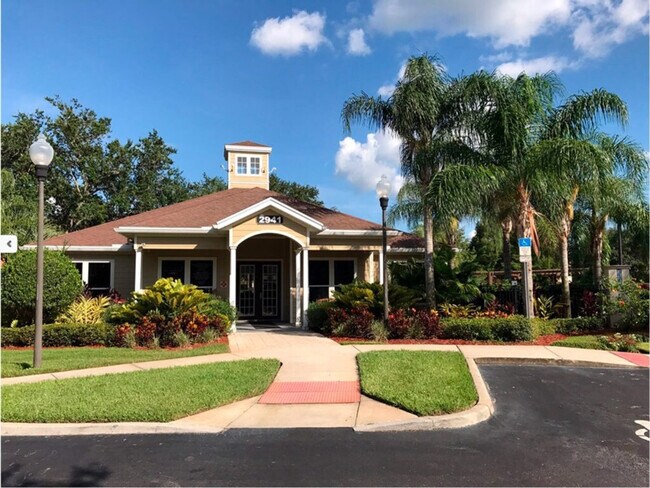 Building Photo - 5372 Diplomat Ct