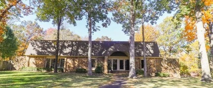 Building Photo - 3 Bed / 4.5 Bath - 3902 sq. feet!