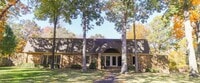 Building Photo - 2100 Paula Dr