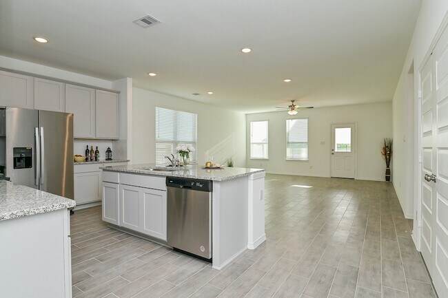 Building Photo - 5707 Aurora Grns Ln