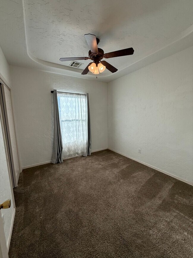 Building Photo - 4238 Trillium Dr