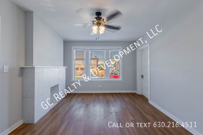 Building Photo - ***FULLY UPDATED BRIDGEPORT DUPLEX / 4 BED...