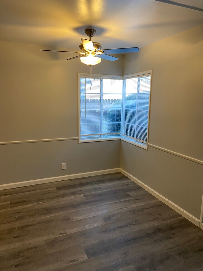 Building Photo - 12267 Magnolia Blvd