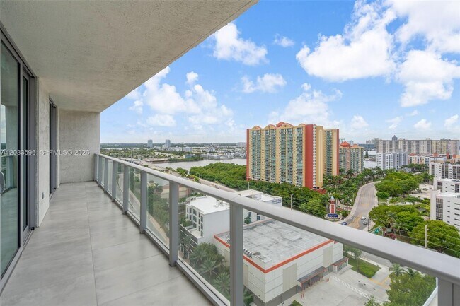 Building Photo - 300 Sunny Isles Blvd