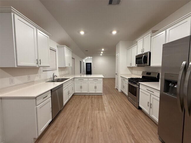 Building Photo - 1739 Sahara Dr