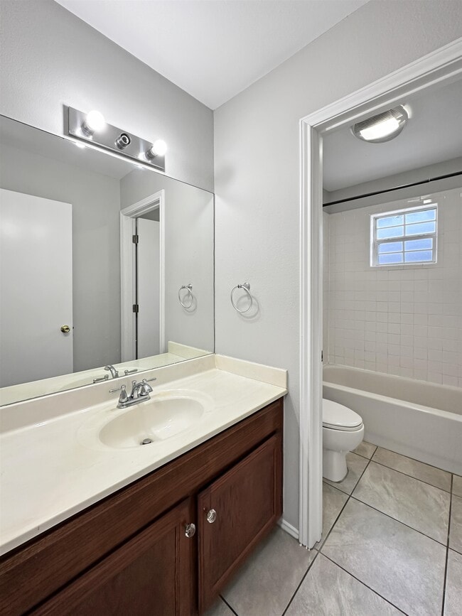 Building Photo - 2908 Green St