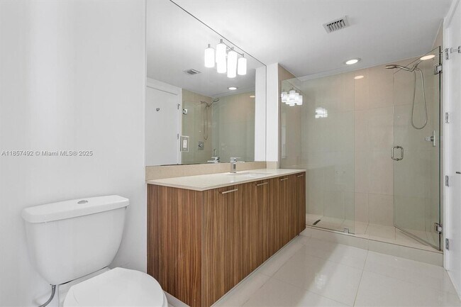 Building Photo - 5252 NW 85th Ave