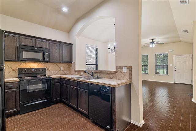 Building Photo - 345 Orbit Dr