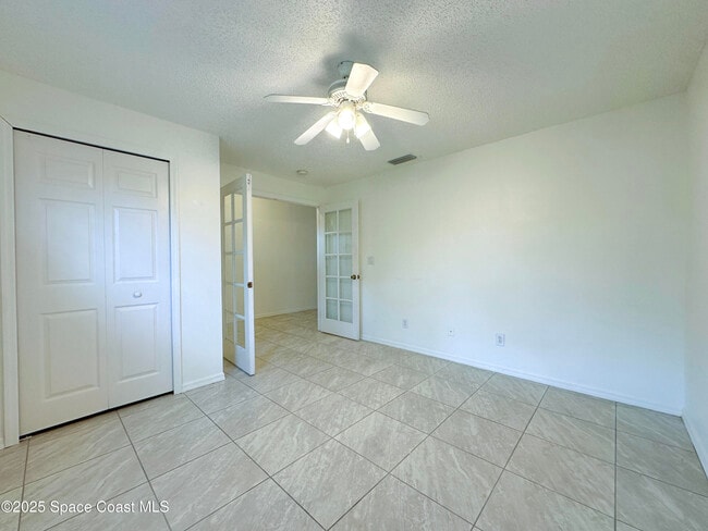 Building Photo - 2406 Deercroft Dr