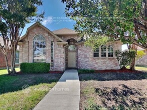 Building Photo - 2012 Creek Royal Dr