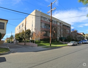 Primary Photo - 5221 Bellingham Ave