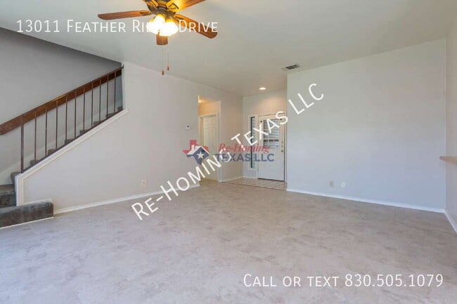 Building Photo - 13011 Feather Ridge Dr