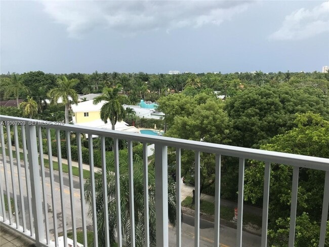 Building Photo - 1701 Washington St