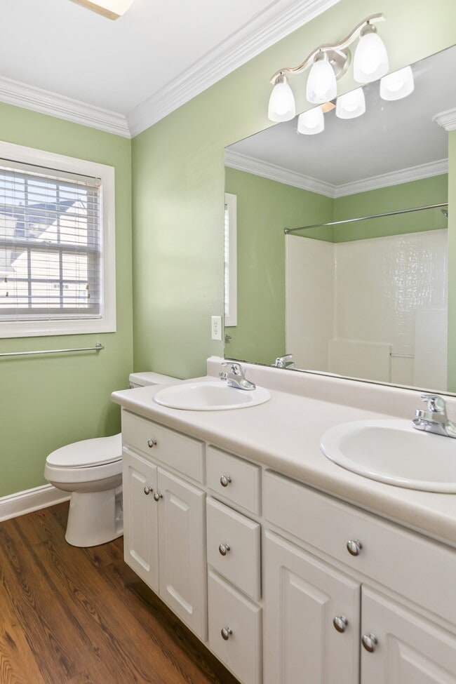 Building Photo - 726 Addington Dr