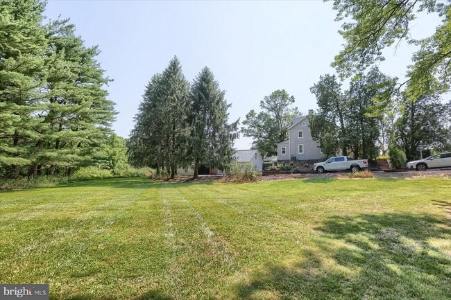 Building Photo - 4551 Colebrook Rd