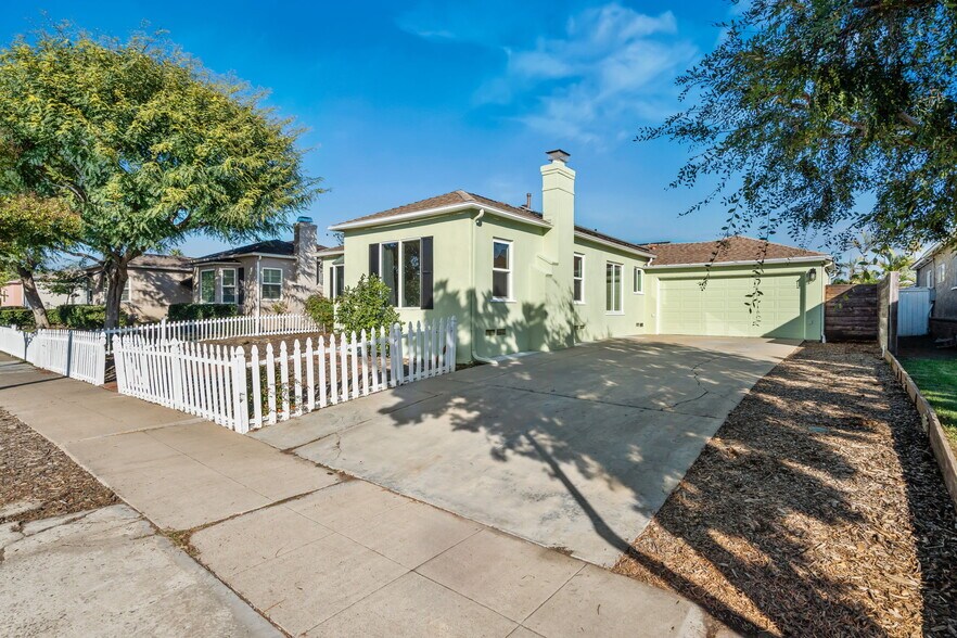 Building Photo - 4565 Estrella Ave