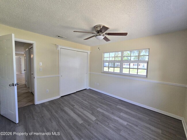 Building Photo - 4428 Cynthia Ln