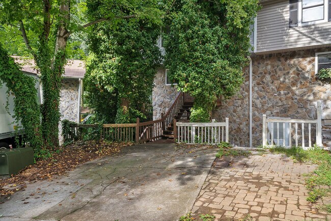Building Photo - 1353 Overlook Cove SE