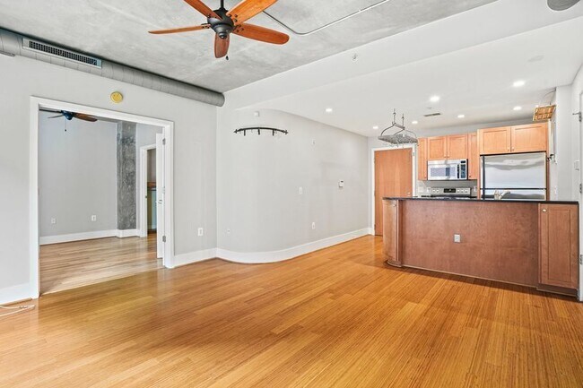 Building Photo - Logan Circle Loft with Garage Parking!