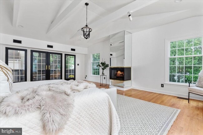 Building Photo - 4817 Chevy Chase Blvd