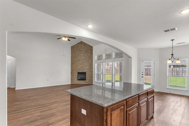 Building Photo - 1209 Rogers Parkway